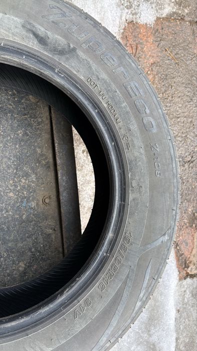 Шина 195/65 R15 продам 4 шт