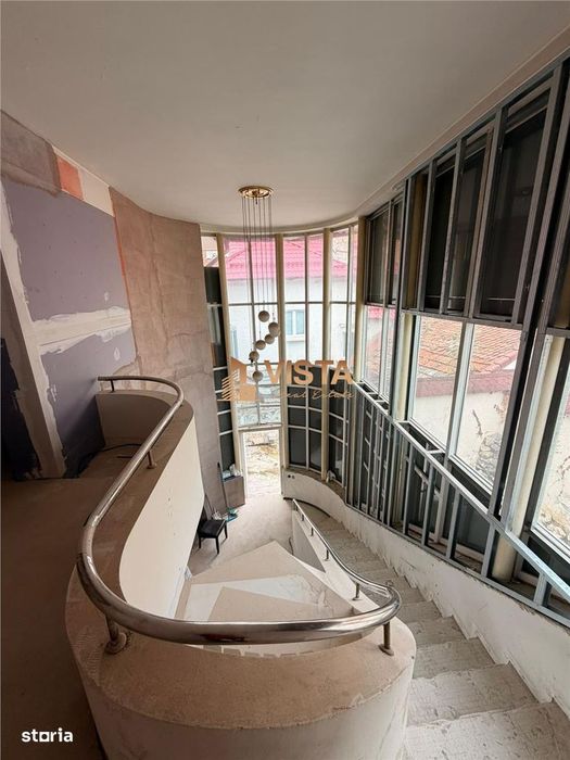 Boutique Hotel ultracentral, renovat interior, 6 apartamente pentru re
