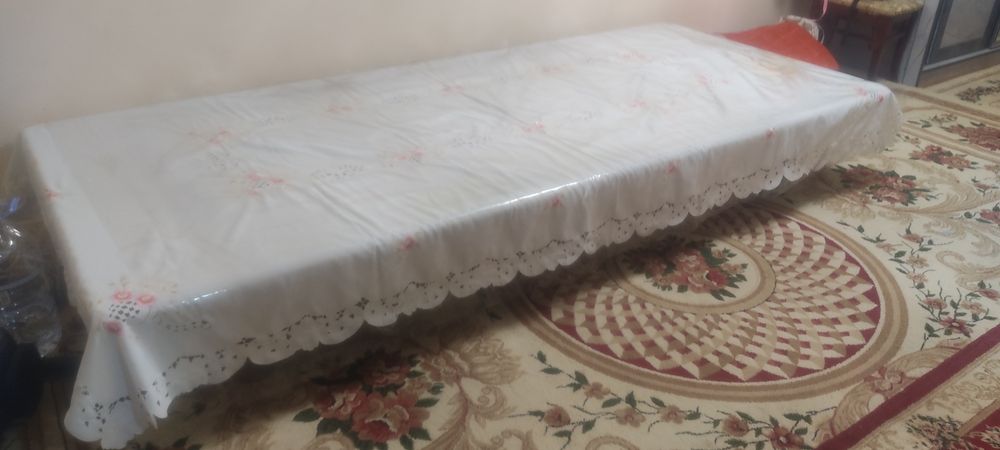 Stol.va Hontaxta  Sotiladi