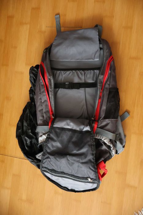 Rucsac drumetie 50L cu husa de ploaie — NOU