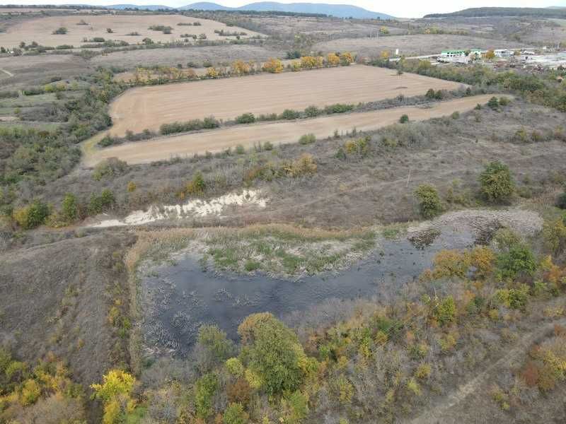 Продава се Земеделски имот в с. Ловец, Област Шумен -  кв.м за 859 €/дка - Снимка #4