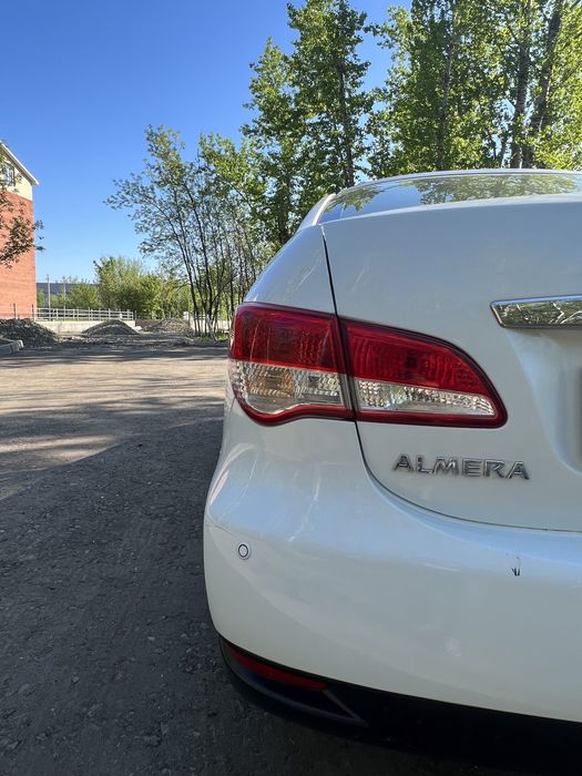 Продам автомобиль Ниссан Альмера