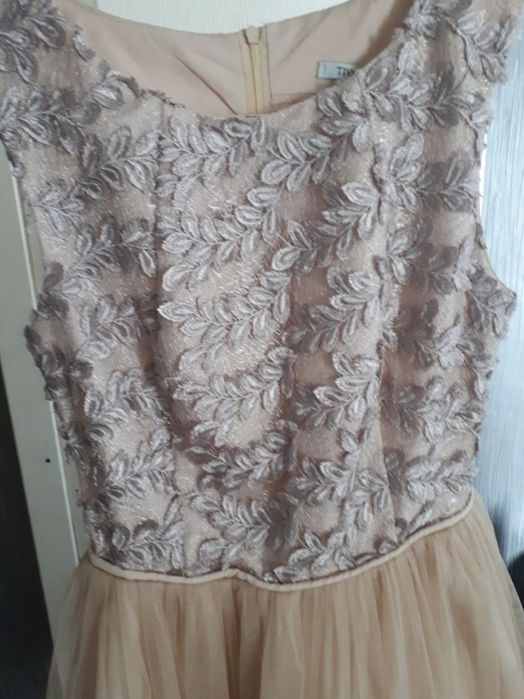 Продам красивое платье.