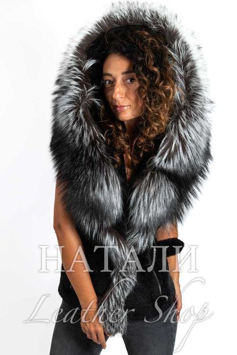 Дамски елек от алпака с косъм и сребърна лисица