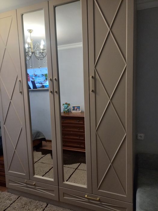 Плательный  шкаф.