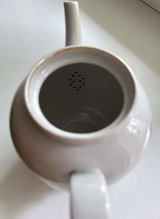 Чайник фарфоровый