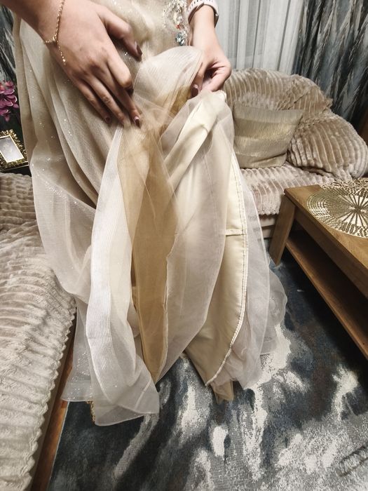 Ефирна Златна Рокля за абитуриентски бал, годеж, специален повод