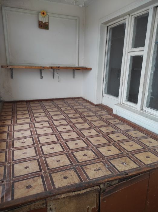 Ko'p qavatli uy, kvartira, dom