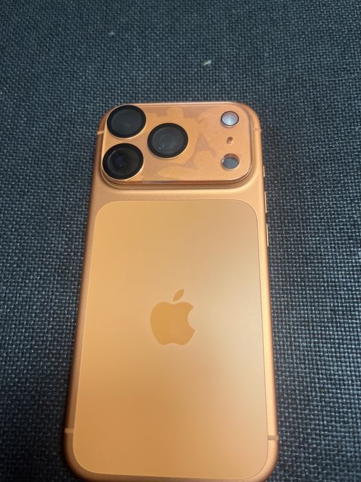 Vand iphone 17 Pro 256 Gb