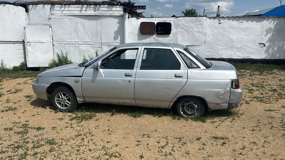 Не ходящий машина LADA