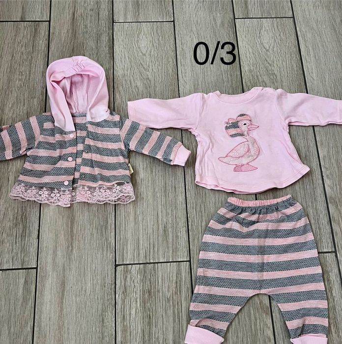 Бебешки лот 0/3 и 3/6 месеца