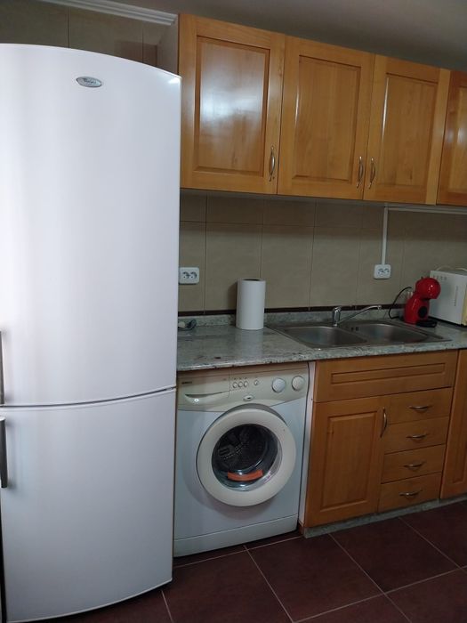 Vand apartament în Horezu