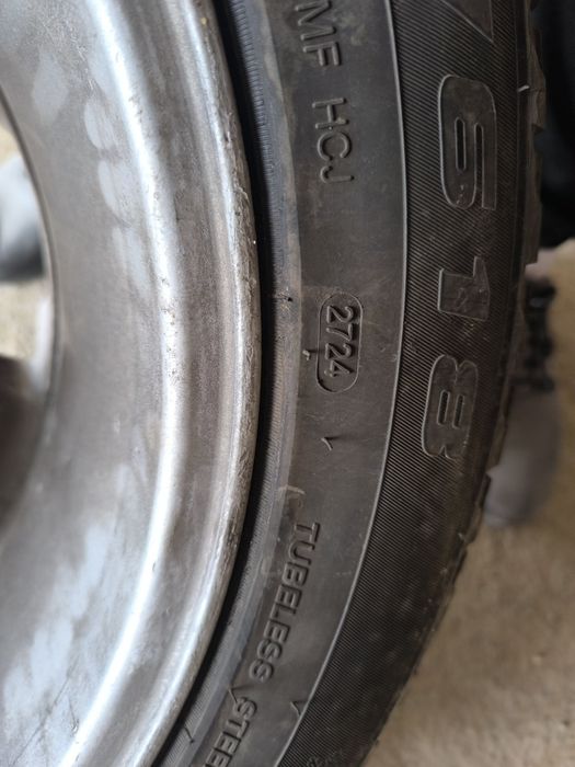 Продам запаску на rx 300-330