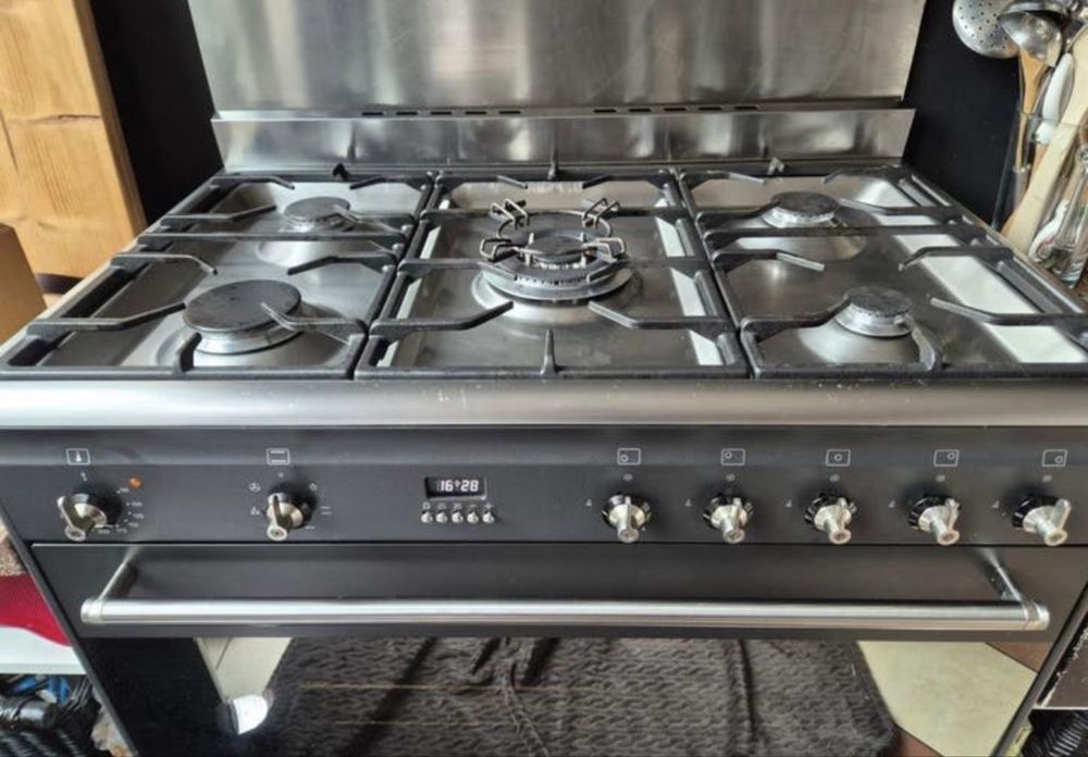 Газова печка SMEG 90cm ширина