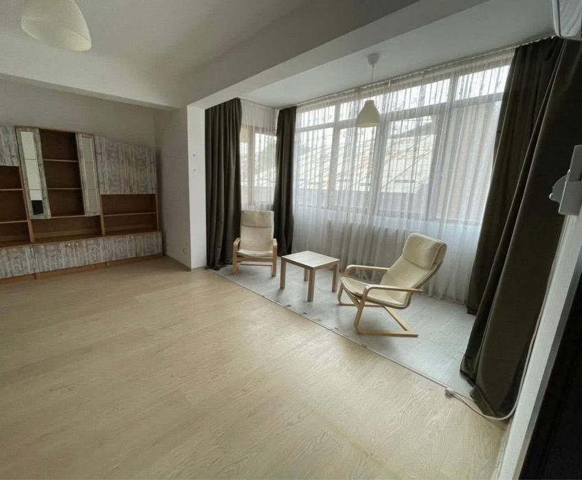 Apartament de inchiriat