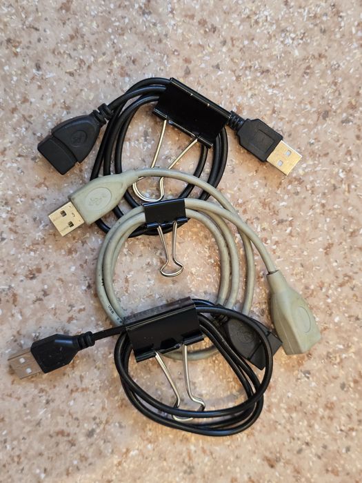 Продам наушники, адаптер и т.д