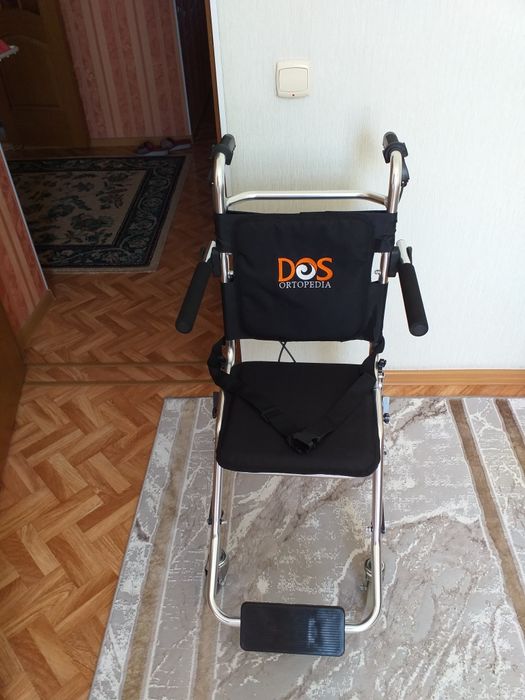 Кресло-каталка для обеспечения мобильности и комфорта