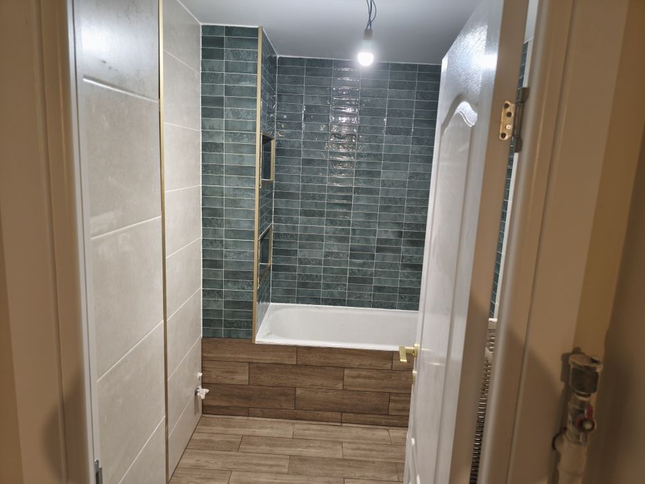 Execut lucrări în construcții interior și exterior