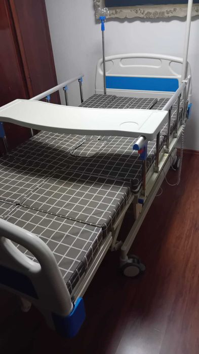 Pat electric Multibed rabatabil de spital