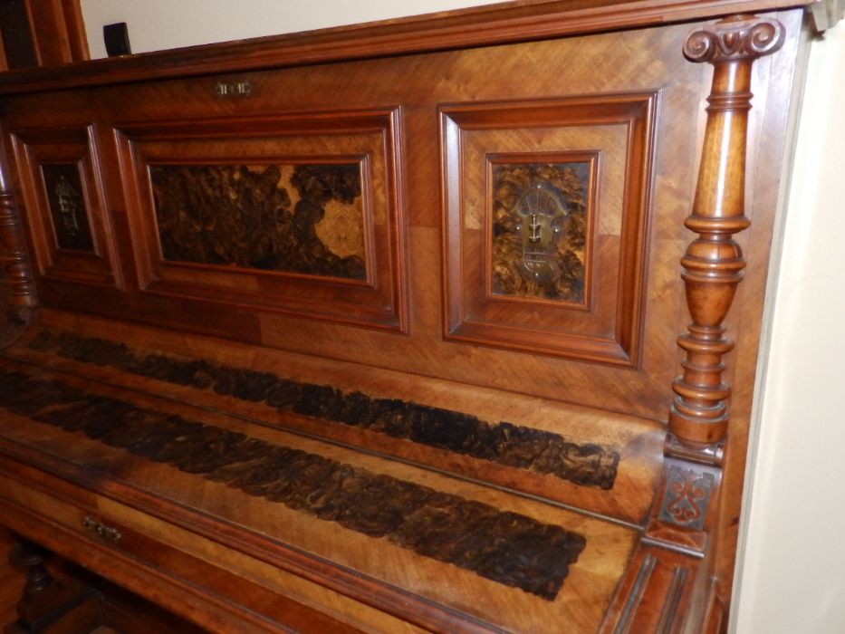 Много старо и запазено пиано C.H.BORNKESSEL