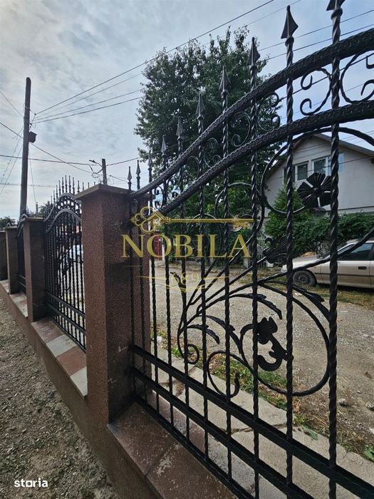VILA DE VANZARE BACAU  P+E+M (de locuit si birou , clinica, notarriat,