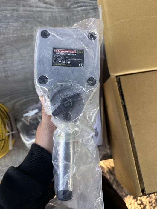 Пневмогайковерт M7 NC-8219 Мощный гайковёрт