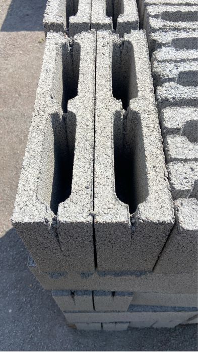 Перегородочные блоки 9×19×39 см