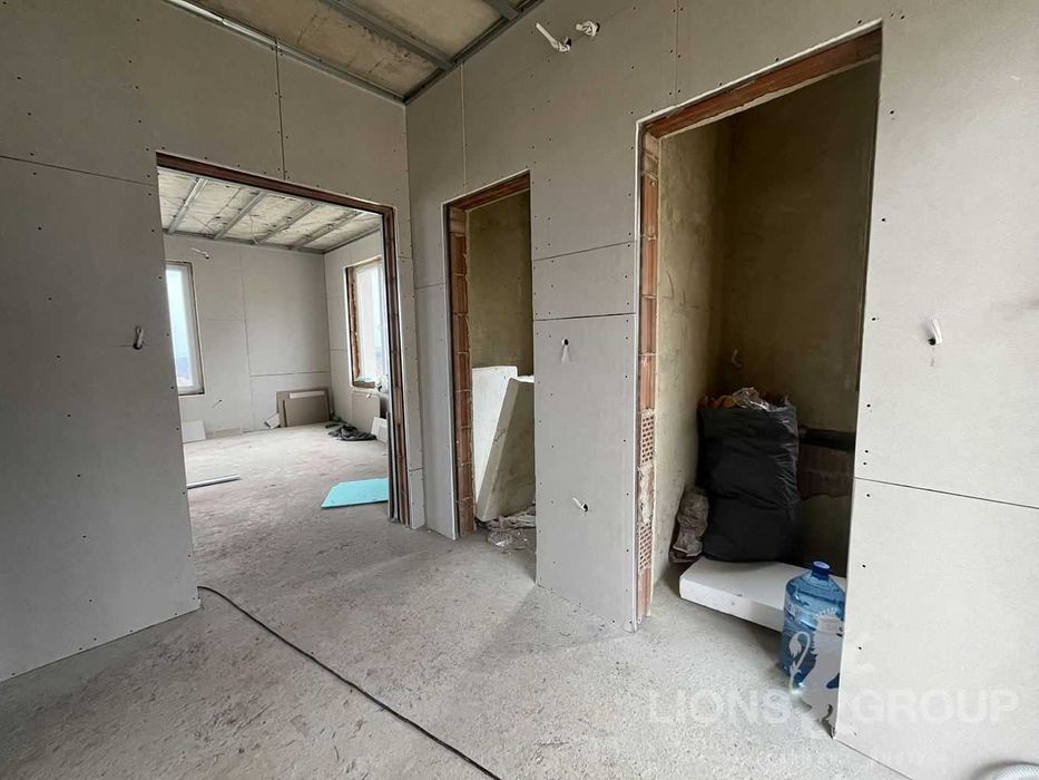 Продава се Къща в Варна, м-т Боровец - юг - 200 кв.м за 975 €/кв.м - Снимка #14