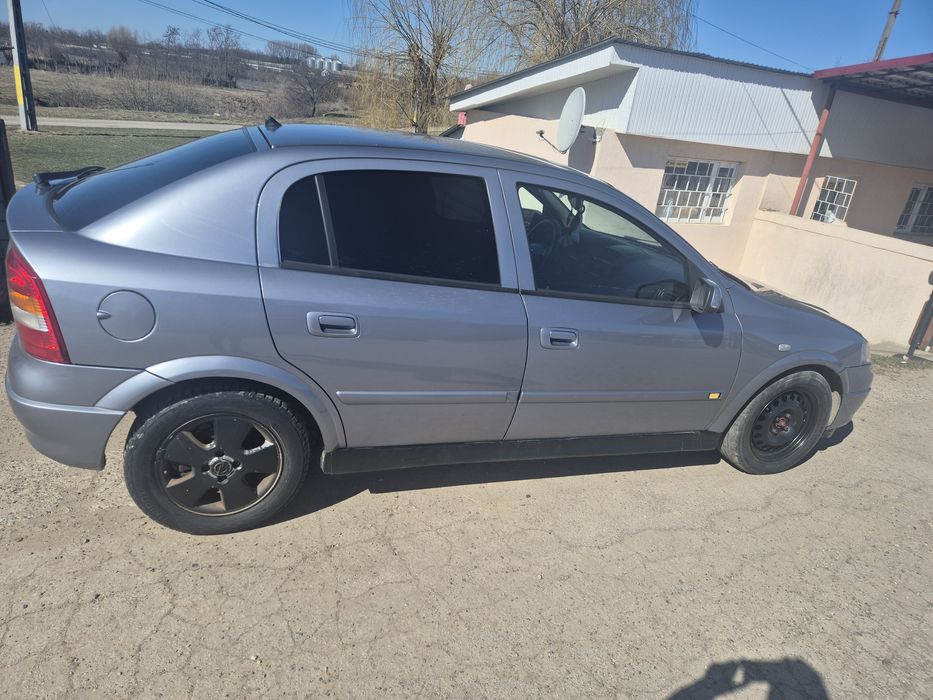 Se vinde opel asta g