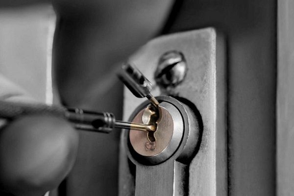 Eshik ochish xizmati 24/7