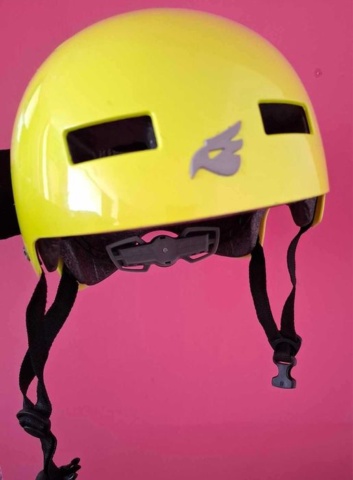 Каска Bluegrass Superbold Lime Matt М