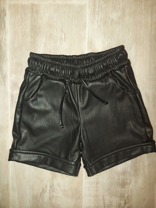 Продам шорты кожанные