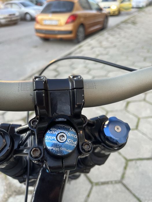 Вилка за колело rock shox domain 2017 27,5