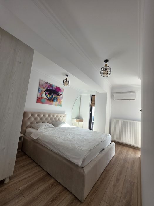 Inchiriez apartament Studio perioada determinata