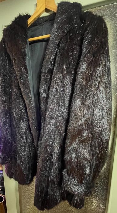 Палто от естествен косъм от нутрия