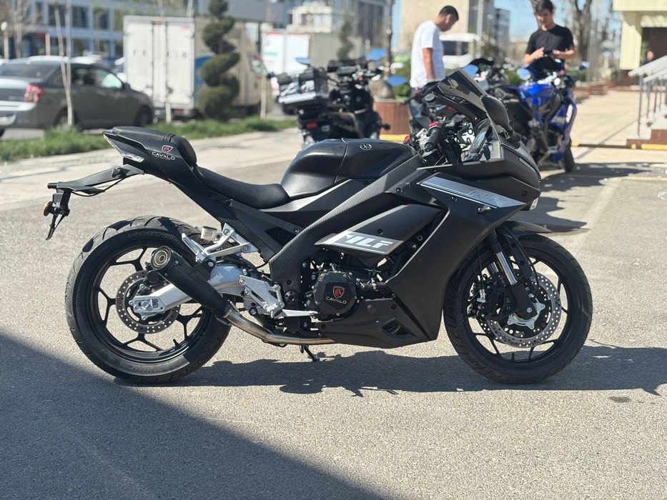 Yamaha R1 400 kub