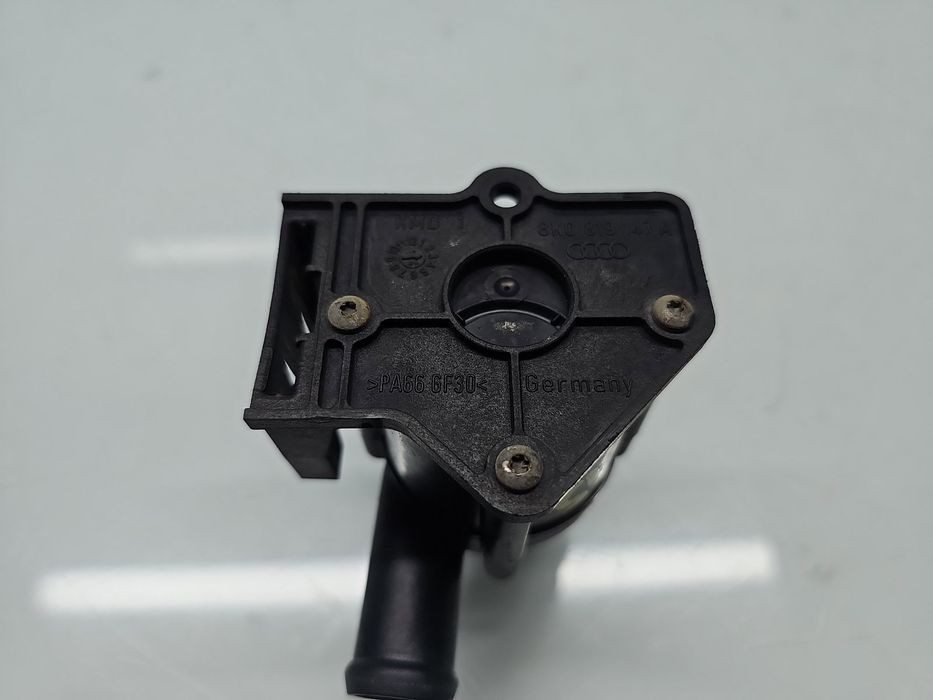 Pompa recirculare apa AUDI A4 (8K2, B8.5) [Fabr 2008-2015] 8K0819147A