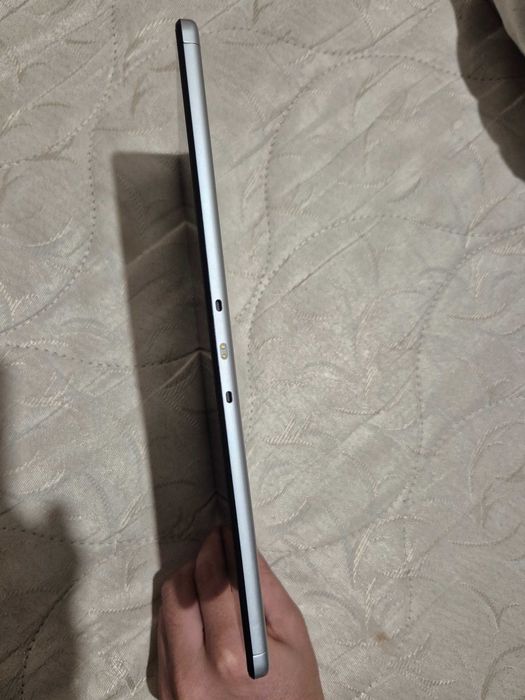 Lenovo Tab M10 FHD Plus