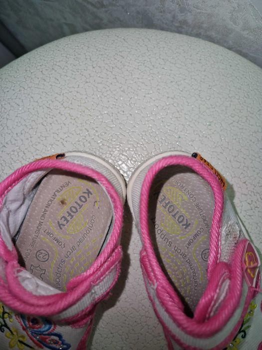 Продам сандали детские 22 размера