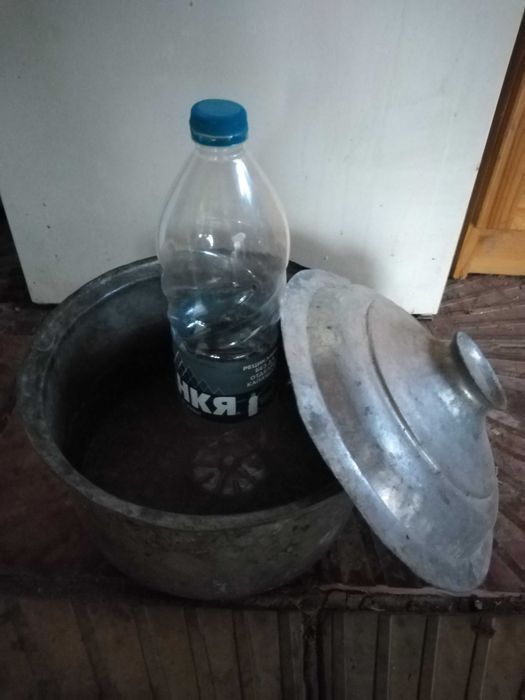 Старина бакърена голяма тенжера с  капак