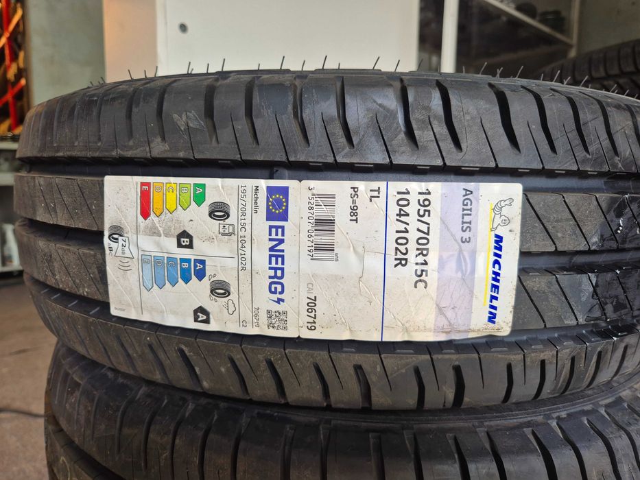 4 Anvelope de VARA - 195/70/15C 104/102R - Michelin Agilis 3 - NOI - DOT 2023 !