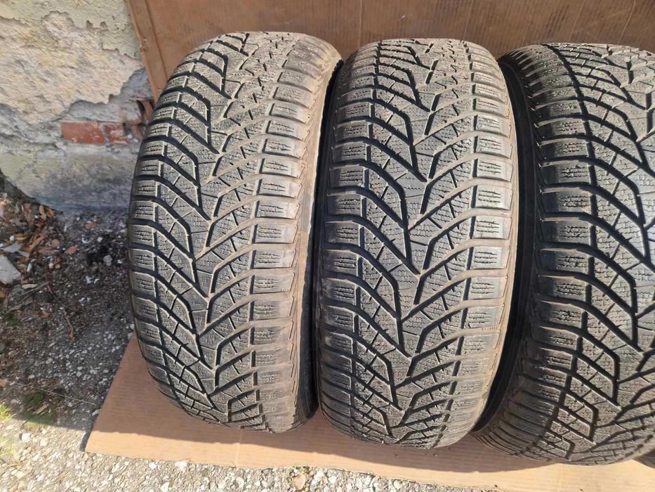 4 Yokohama R18 235/55
Зимни гуми 
DOT4220