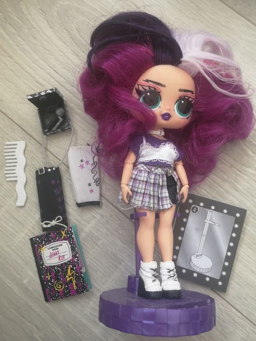 Lol Surprise! Papusa La Moda Tweens Seria 4 - Jenny Rox