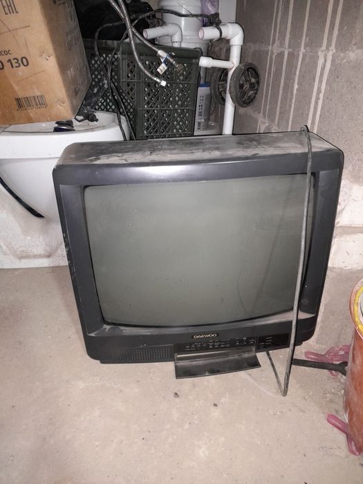 Продам телевизор