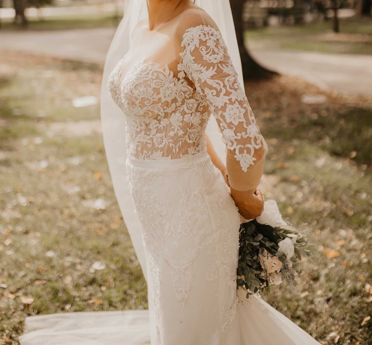 Rochie de mireasa cu voal lung