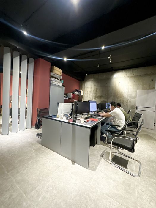 Bodomzor podval ofis arendaga 131 kvadrat