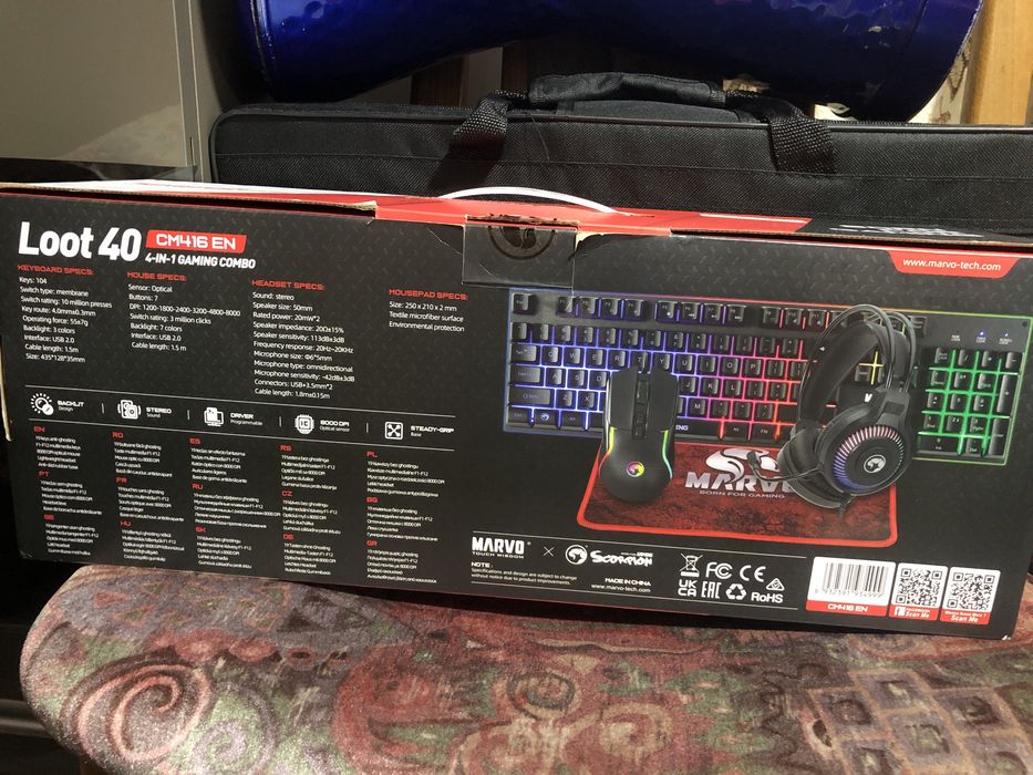 Vand tastatura marvo cu mouse casti si mouseped urgent