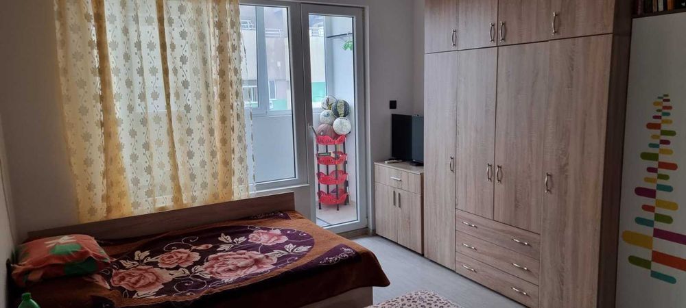 2075 - Продава се двустаен апартамент в квартал "Абритус"