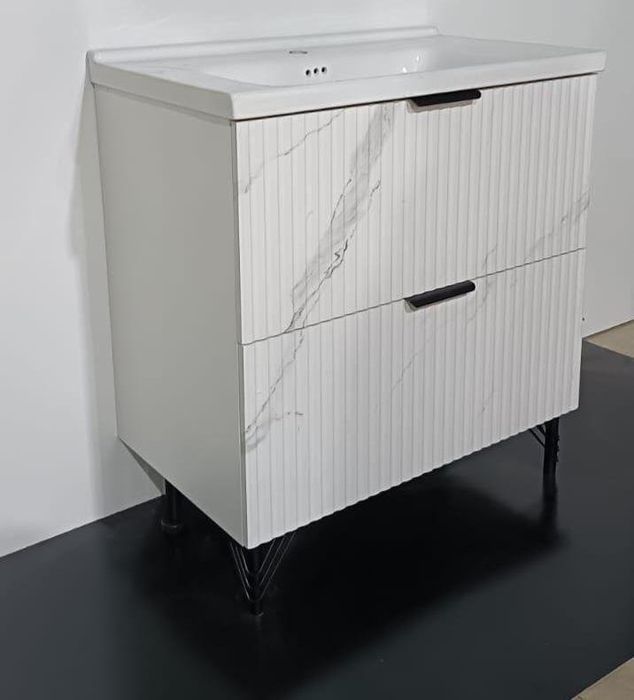 Раковина с тумбой