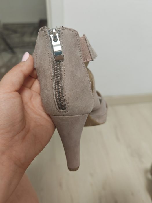 Sandale toc înalt 5th Avenue marimea 39